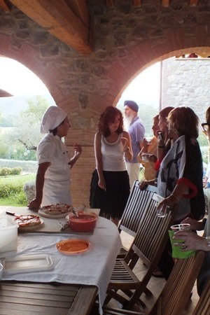 Pizza night event before the wedding, Tuscan villa