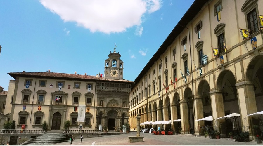 Guided tour: Arezzo and its arts